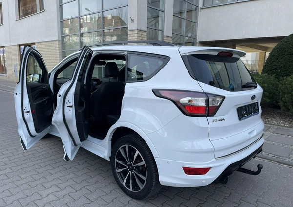 Ford Kuga cena 65900 przebieg: 213000, rok produkcji 2019 z Pilzno małe 631